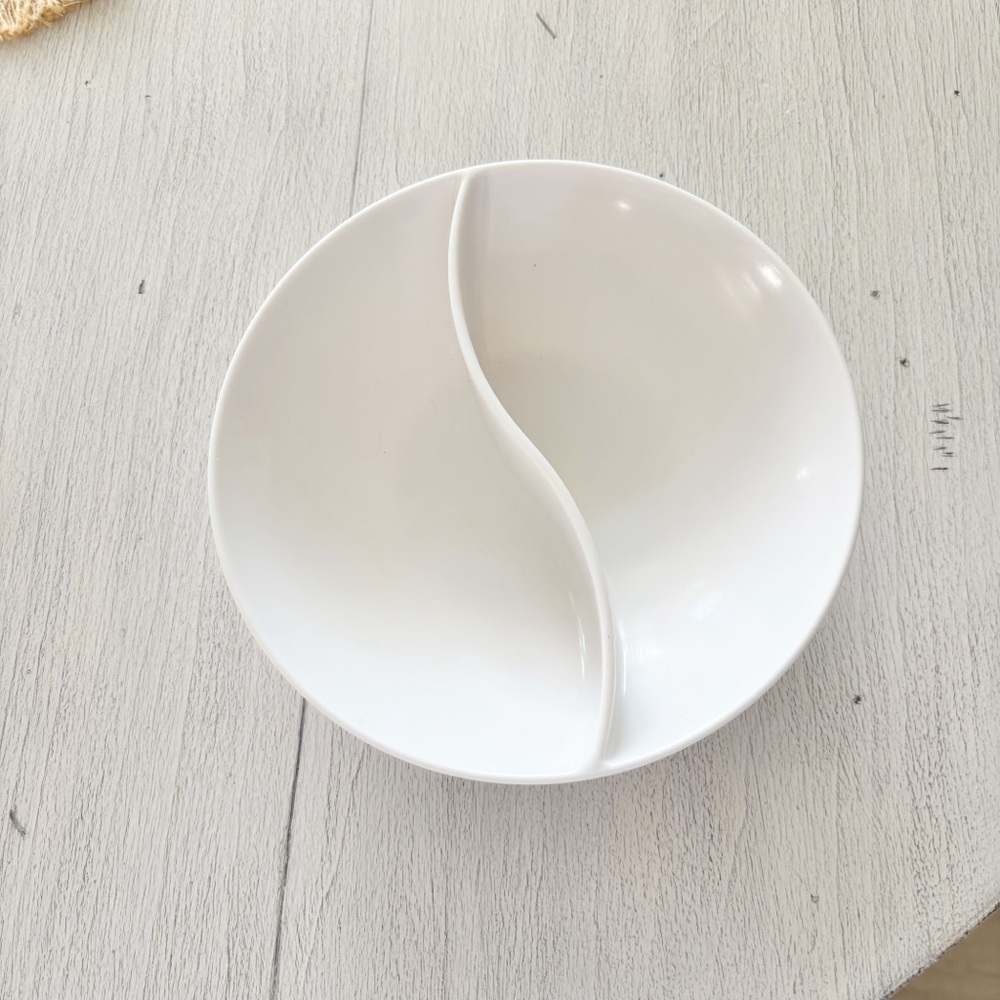 Vintage MCM HOLIDAY BY KENRO White Melmac Melamine Divided Serving Bowl 9" USA